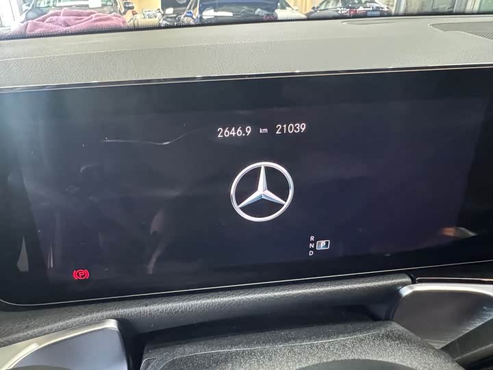 Фото 7 - Mercedes-Benz GLB-Class