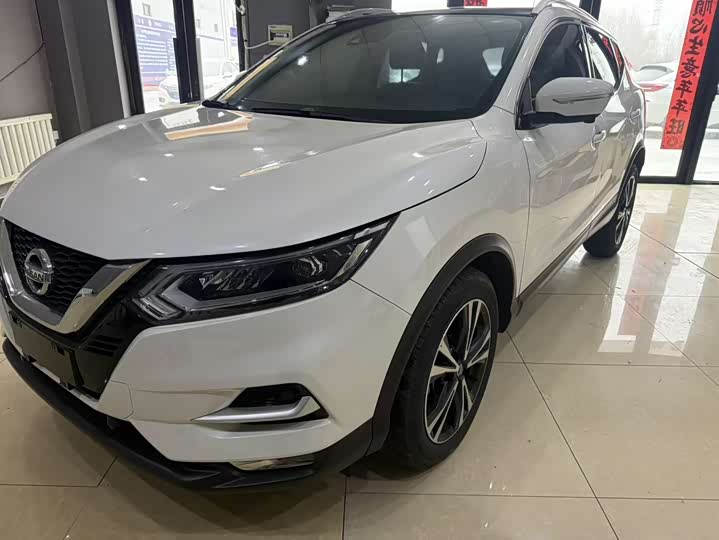 Фото 1 - Nissan Qashqai