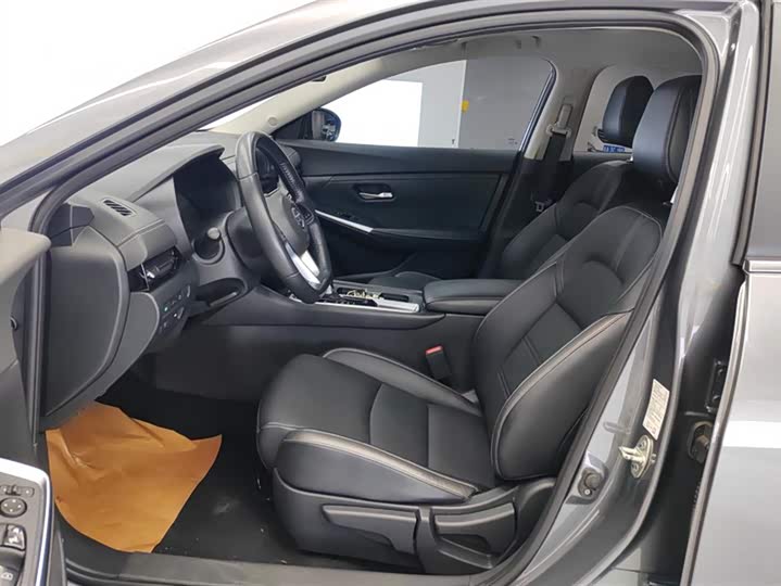 Фото 9 - Nissan Sylphy