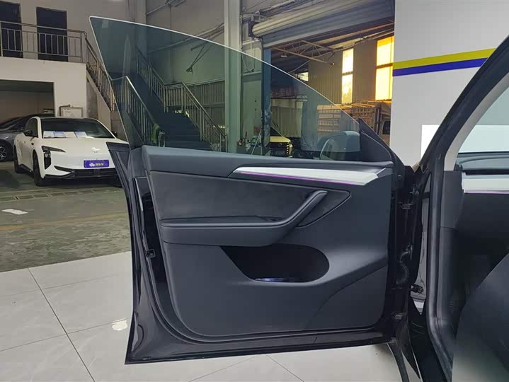 Фото 7 - Tesla Model Y