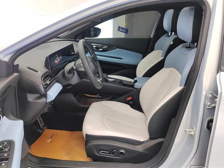 Фото 9 - GAC Trumpchi Empow R