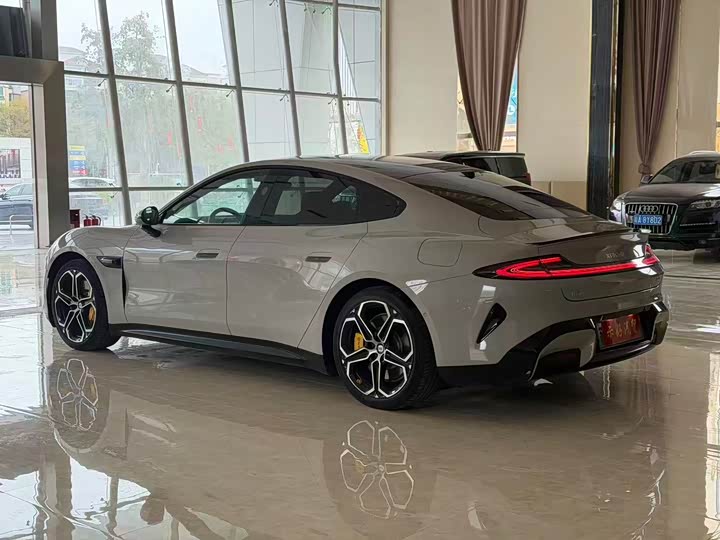 Фото 6 - Xiaomi SU7