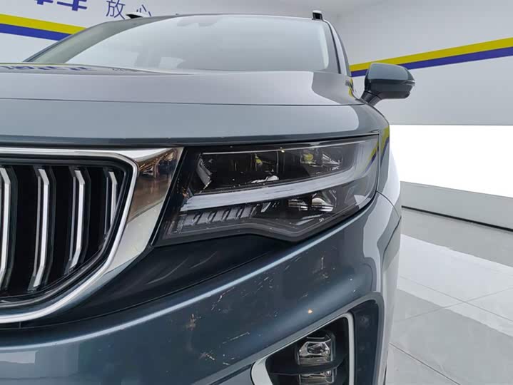 Фото 5 - Geely Okavango