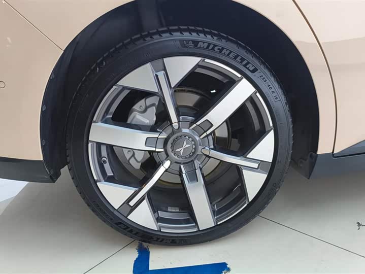 Фото 6 - XPeng Mona M03