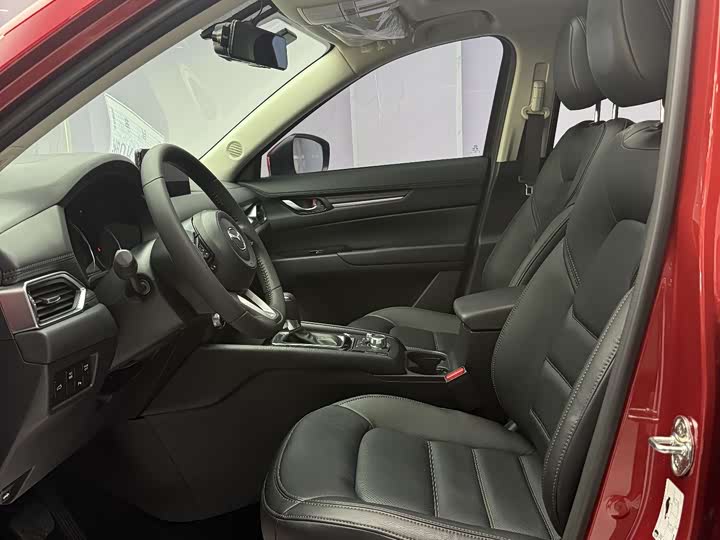 Фото 8 - Mazda CX-5