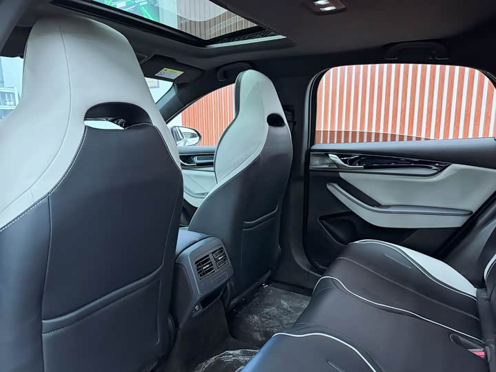 Фото 9 - BYD Qin Plus