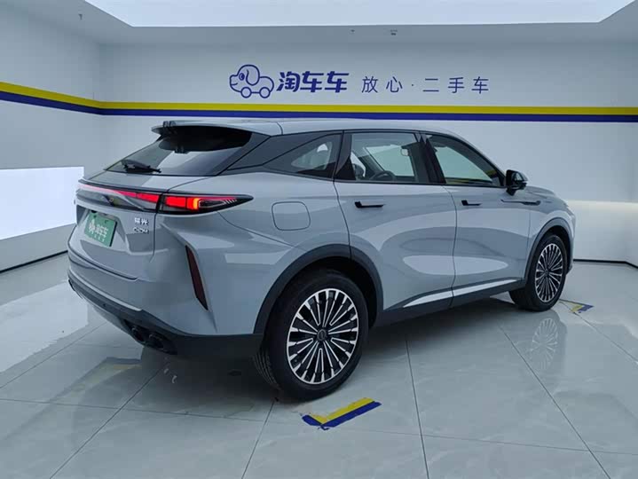 Фото 3 - Exeed RX C-DM Hybrid