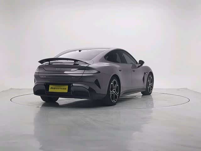 Фото 2 - Xiaomi SU7