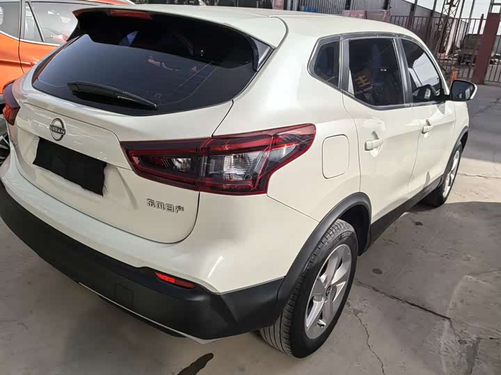 Фото 6 - Nissan Qashqai