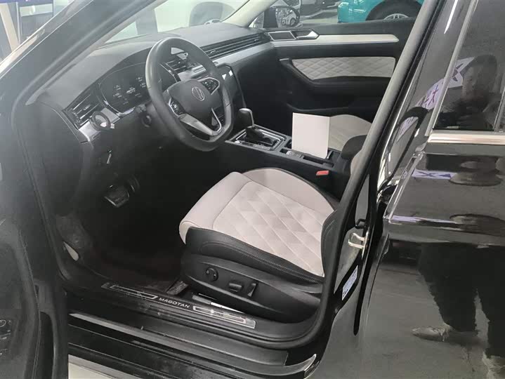 Фото 9 - Volkswagen Magotan