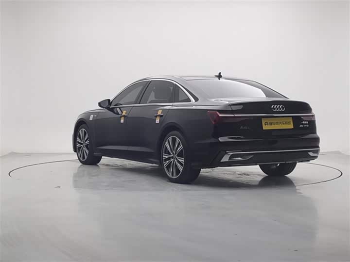 Фото 6 - Audi A6L