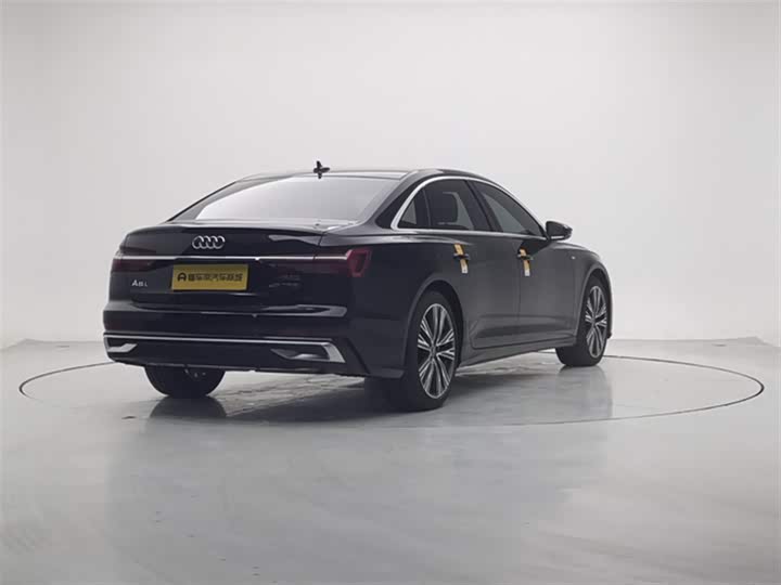 Фото 8 - Audi A6L