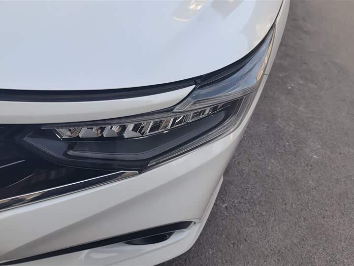 Фото 5 - Honda Envix