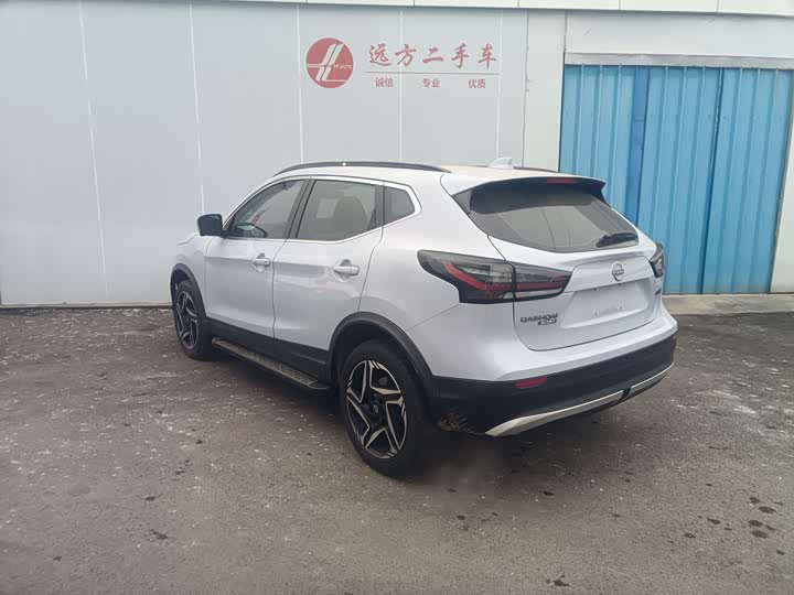 Фото 4 - Nissan Qashqai