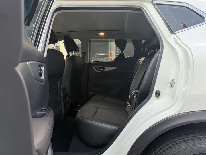 Фото 8 - Nissan Qashqai