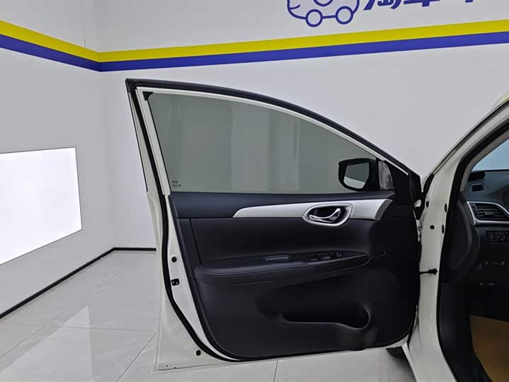 Фото 7 - Nissan Sylphy