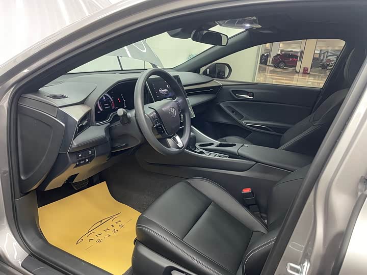 Фото 7 - Toyota Avalon