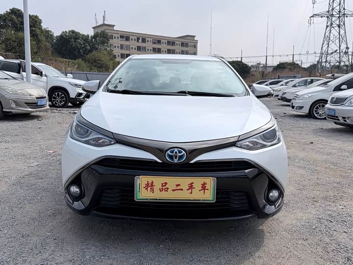 Фото 1 - Toyota Levin Hybrid