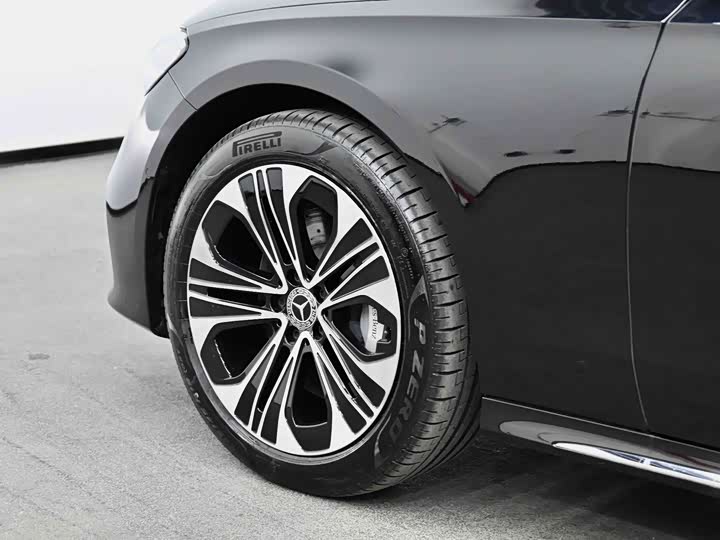 Фото 7 - Mercedes-Benz E-Class Hybrid