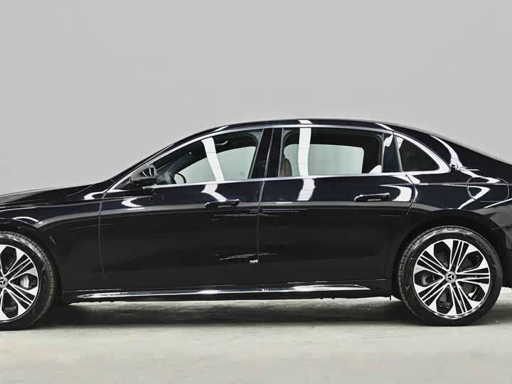 Фото 8 - Mercedes-Benz E-Class Hybrid