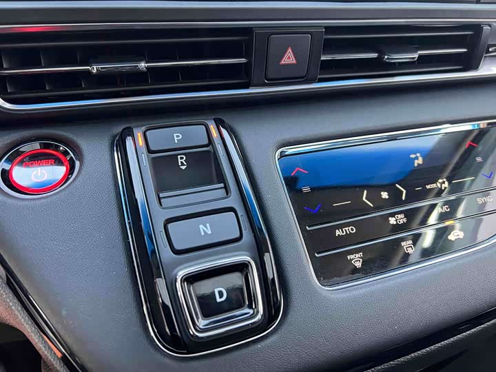 Фото 9 - Honda Elysion