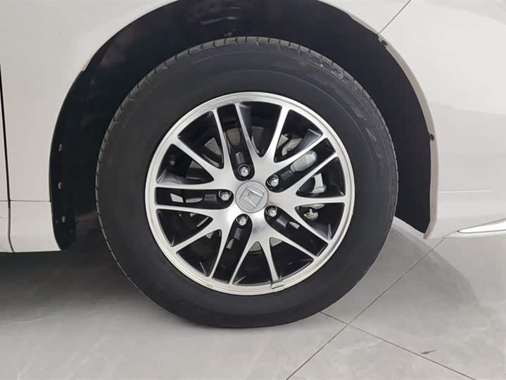 Фото 6 - Honda Odyssey