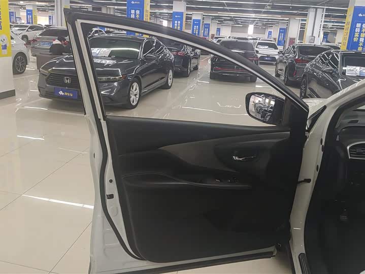 Фото 7 - Nissan Murano