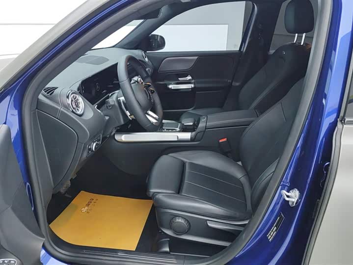 Фото 9 - Mercedes-Benz GLB-Class