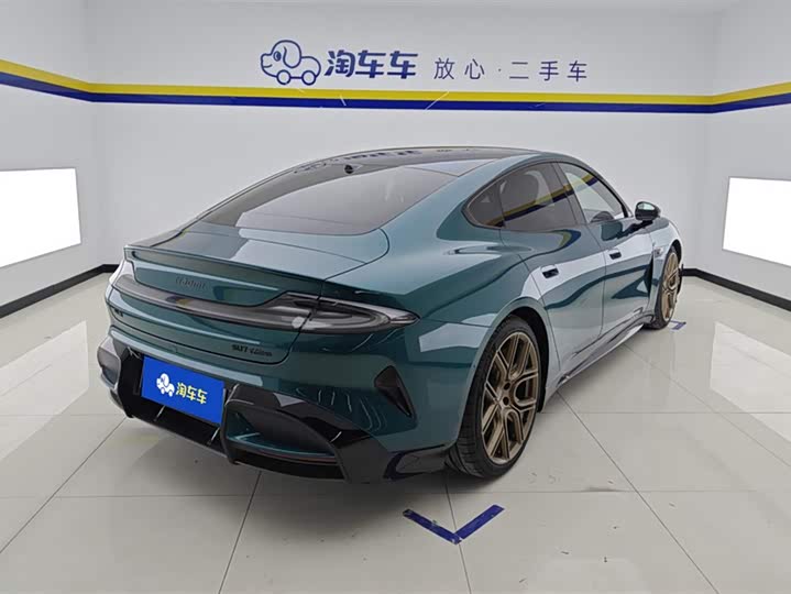 Фото 3 - Xiaomi SU7 Ultra