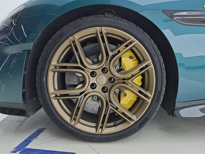 Фото 6 - Xiaomi SU7 Ultra