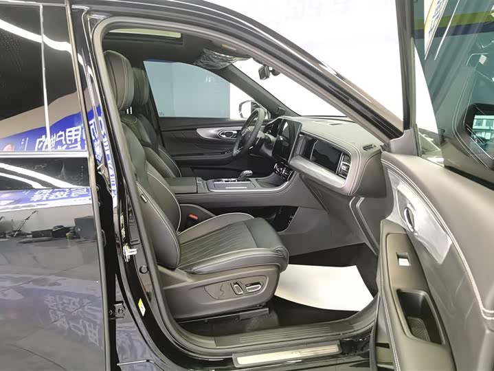 Фото 8 - GAC Trumpchi GS8