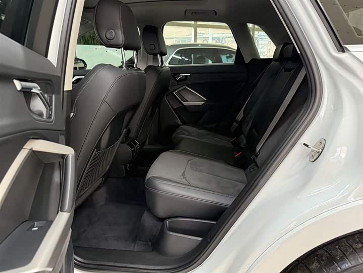 Фото 3 - Audi Q3