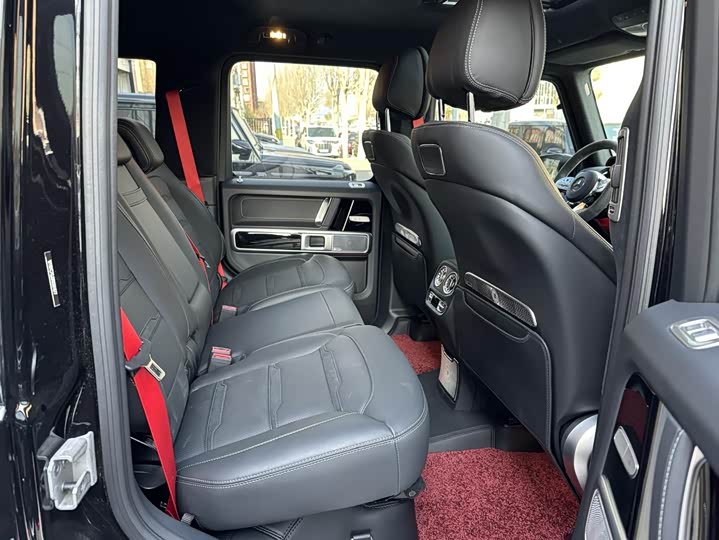 Фото 6 - Mercedes-Benz G-Class AMG