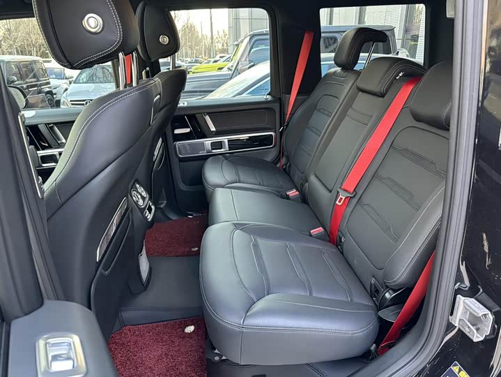 Фото 8 - Mercedes-Benz G-Class AMG