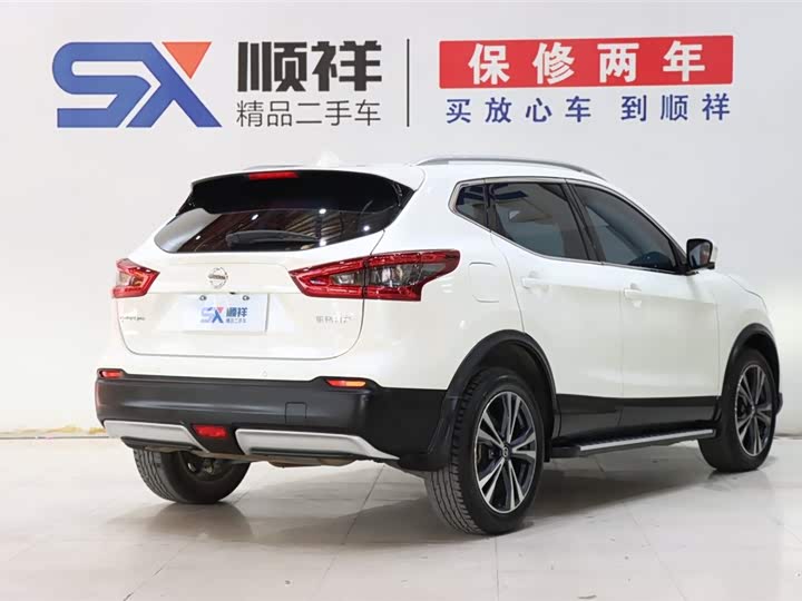Фото 4 - Nissan Qashqai
