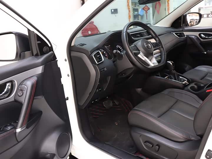 Фото 9 - Nissan Qashqai