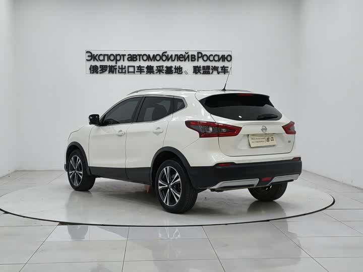 Фото 4 - Nissan Qashqai