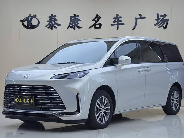 Фото 1 - Buick GL8 ES