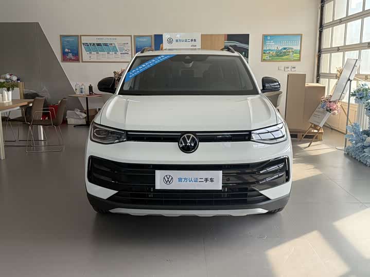 Фото 2 - Volkswagen Tharu