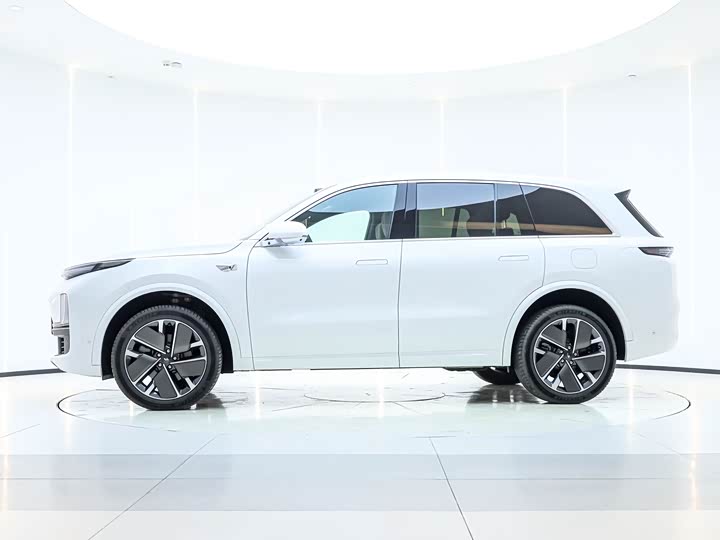 Фото 7 - LiXiang L8