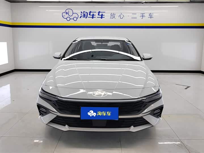 Фото 2 - Hyundai Elantra N line