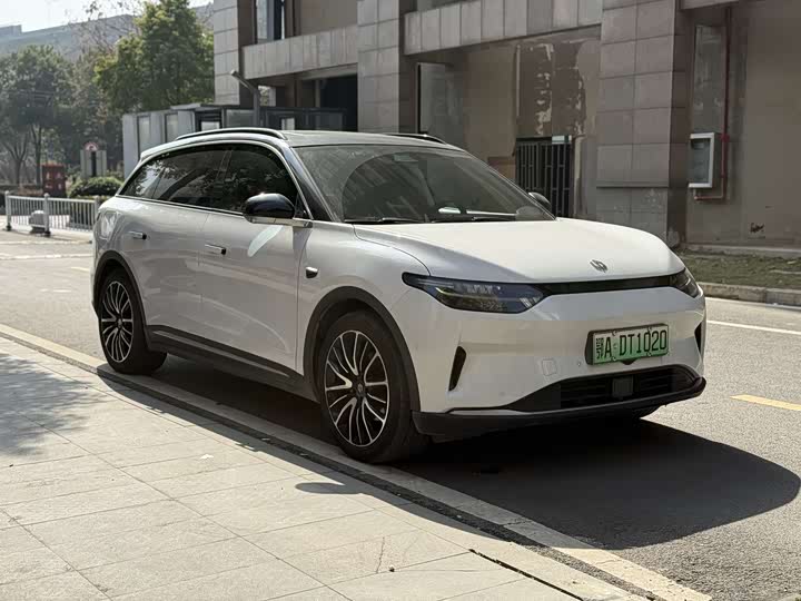 Фото 2 - Leapmotor C11