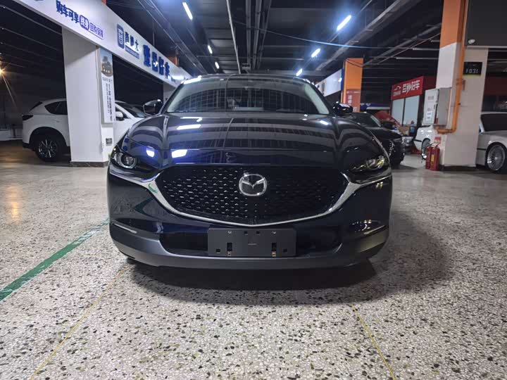 Фото 2 - Mazda CX-30