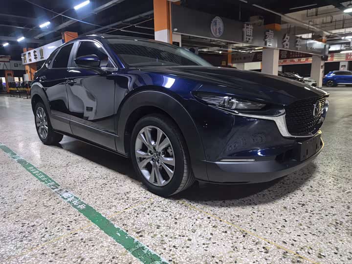 Фото 3 - Mazda CX-30