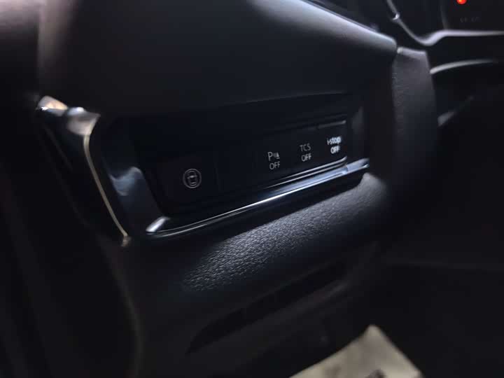 Фото 8 - Mazda CX-30