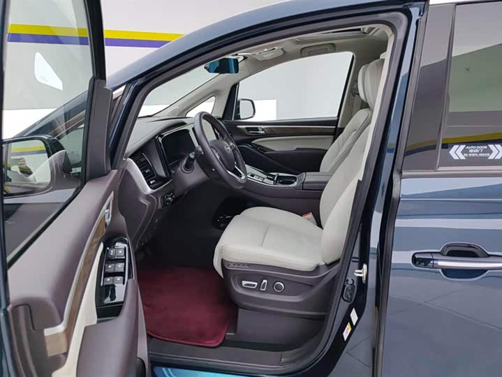 Фото 9 - GAC Trumpchi M8