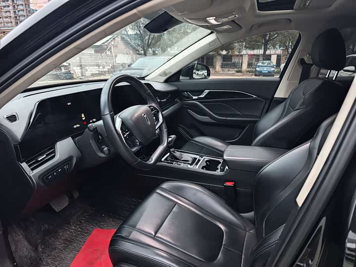 Фото 4 - Bestune B70