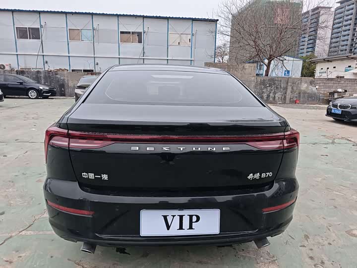 Фото 8 - Bestune B70