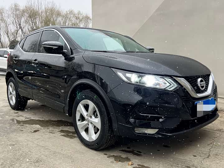 Фото 2 - Nissan Qashqai