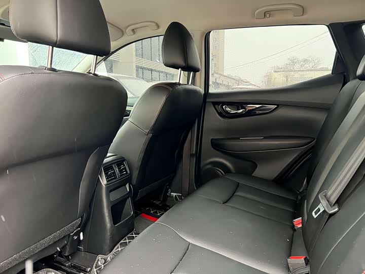 Фото 6 - Nissan Qashqai